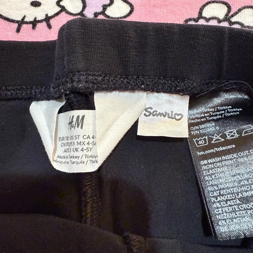 H&M Sanrio Hello Kitty Matching Leggings and Sweatshirt Size 5T